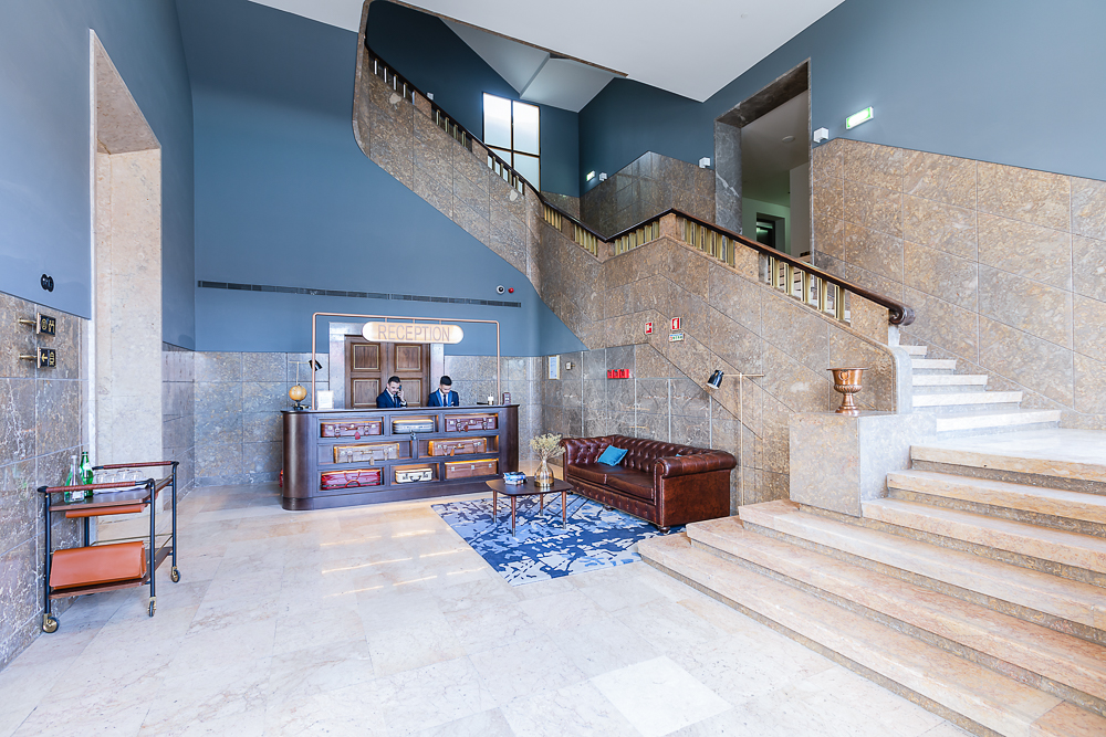 The Editory Riverside Hotel - Uma sessão fotográfica no hotel situado na icónica estação de Santa Apolónia em Lisboa. O local combina o charme histórico com o luxo moderno, com uma arquitetura original, interiores elegantes e o ambiente acolhedor o que torna este hotel único.