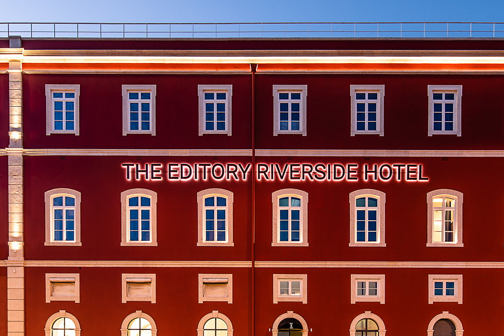 The Editory Riverside Hotel - Uma sessão fotográfica no hotel situado na icónica estação de Santa Apolónia em Lisboa. O local combina o charme histórico com o luxo moderno, com uma arquitetura original, interiores elegantes e o ambiente acolhedor o que torna este hotel único.